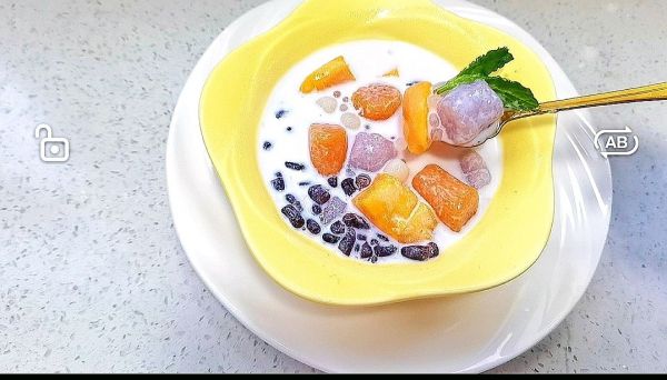 三色芋圆西米露