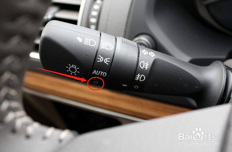 丰田普拉多车辆的灯光功能怎么调节
