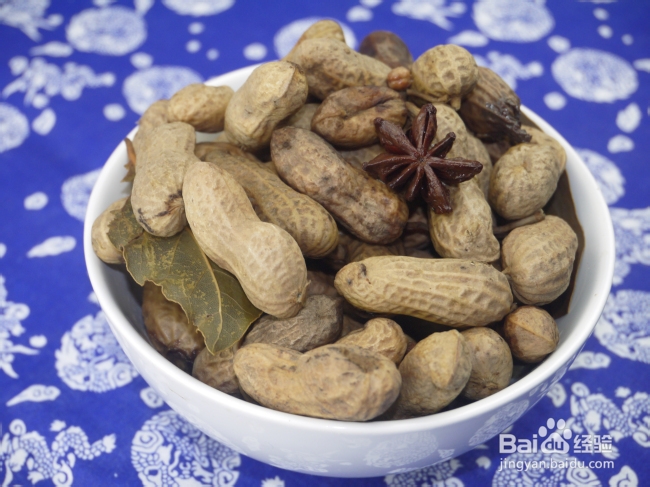 制作五香水煮花生