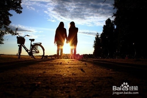 如何抚慰孤独？快乐人生你值得拥有！