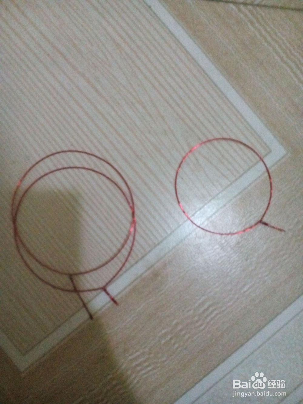 漂亮的丝网花玫瑰