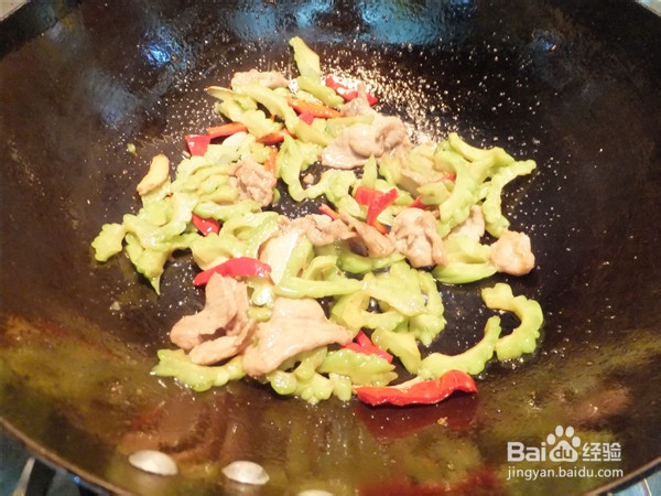 清热去火——苦瓜炒肉片做法