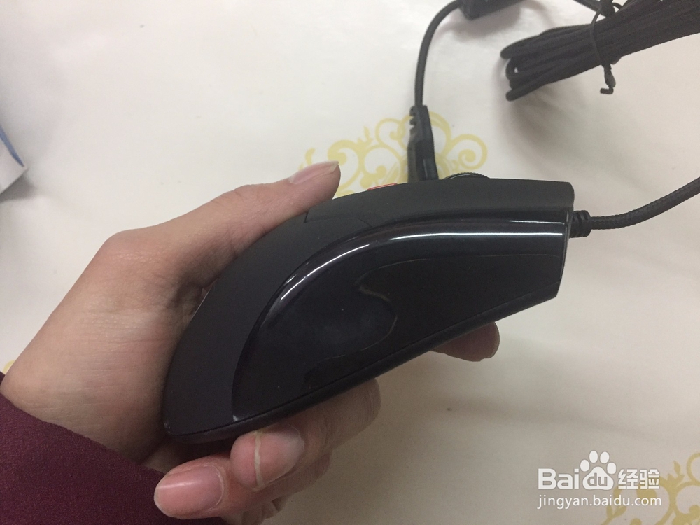 新盟XM-M379虎蛇竞技鼠标开箱晒物