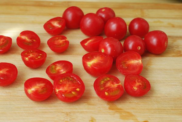 蓝莓水果拉丝披萨