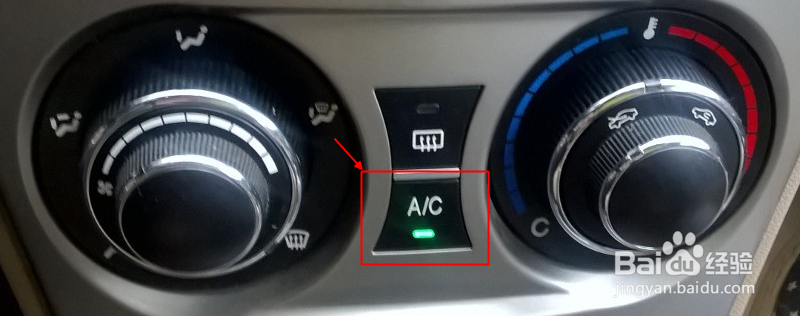 雨天汽车前挡快速除雾