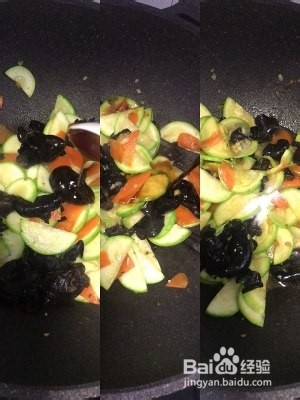 007版西葫芦炒木耳