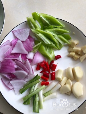 鸡肉煲的家常做法