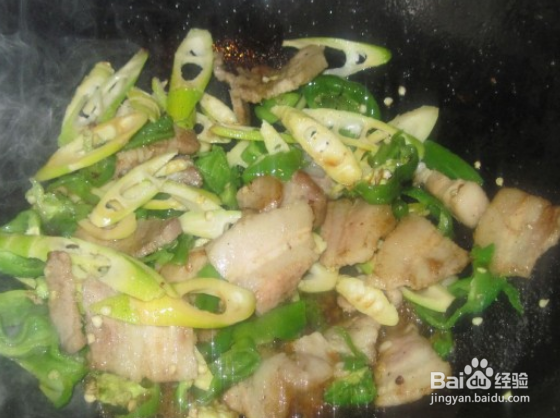 竹笋柿子椒炒肉片的做法