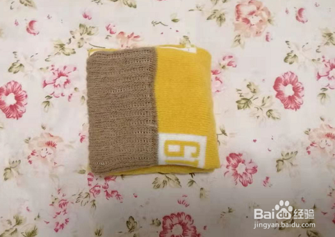 折衣服袜子收纳的方法