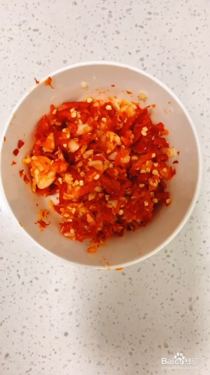 如何制作好吃的粉丝金针菇