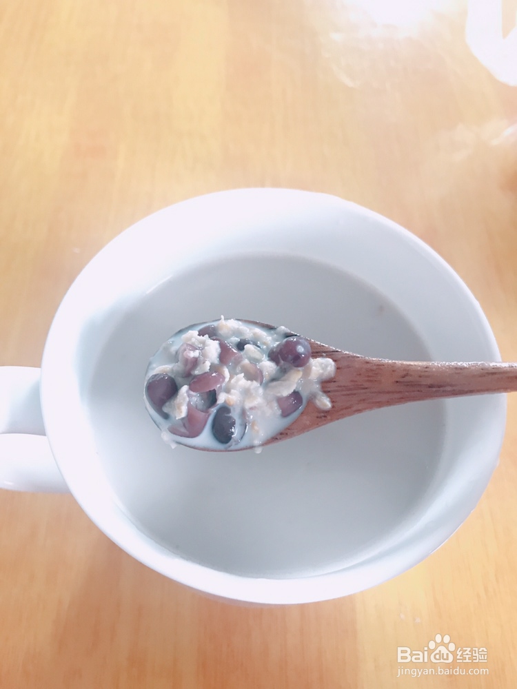 非常简单的牛奶红豆燕麦