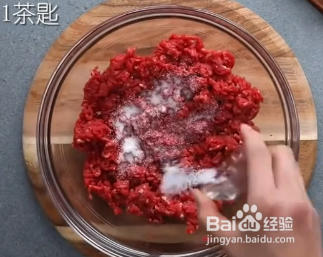 怎样做芝士培根卷热狗呢