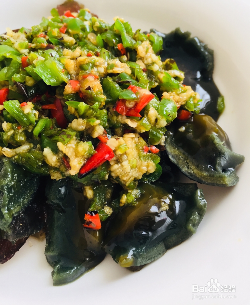 好吃到哭的尖椒皮蛋