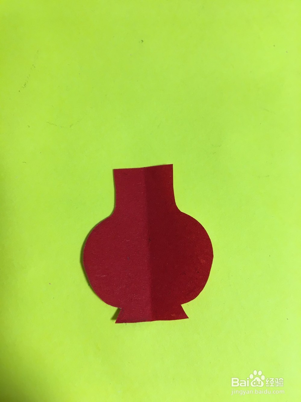 幼儿剪纸拼图花瓶的做法