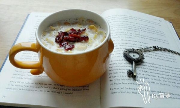 蔓越莓鸡蛋燕麦粥