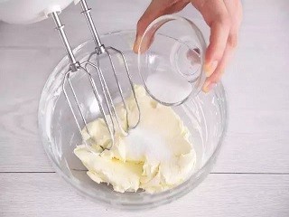 柠檬果冻蛋糕怎么做？