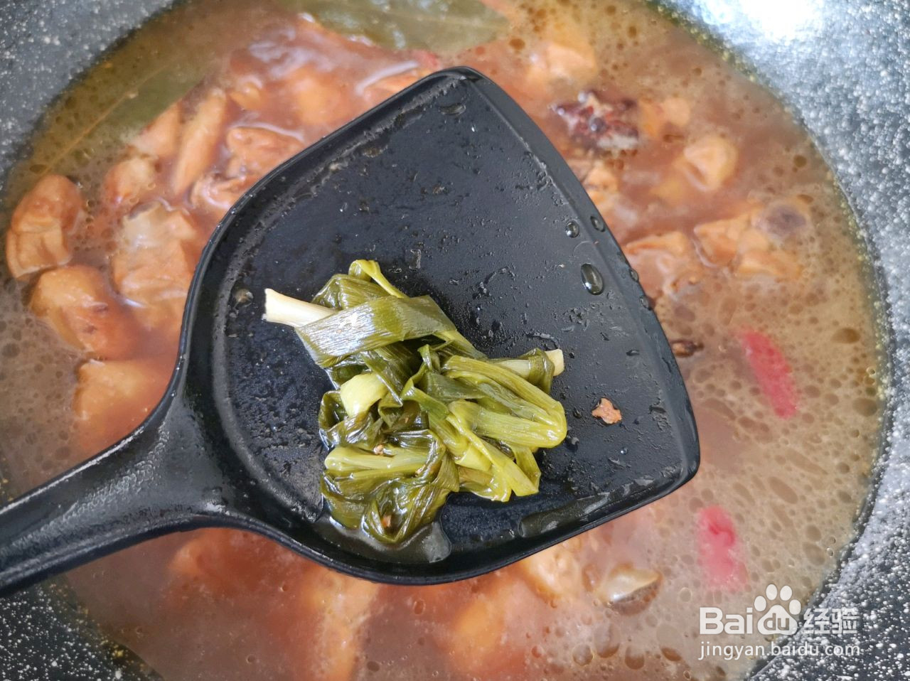 鸡腿炖土豆的做法