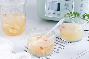 莲子百合银耳羹的攻略