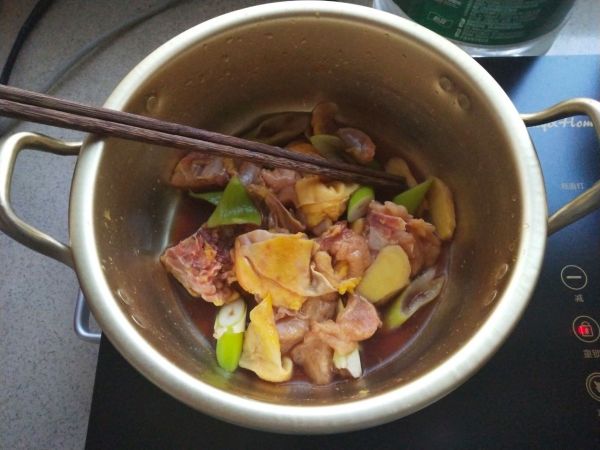 暖暖走地鸡火锅