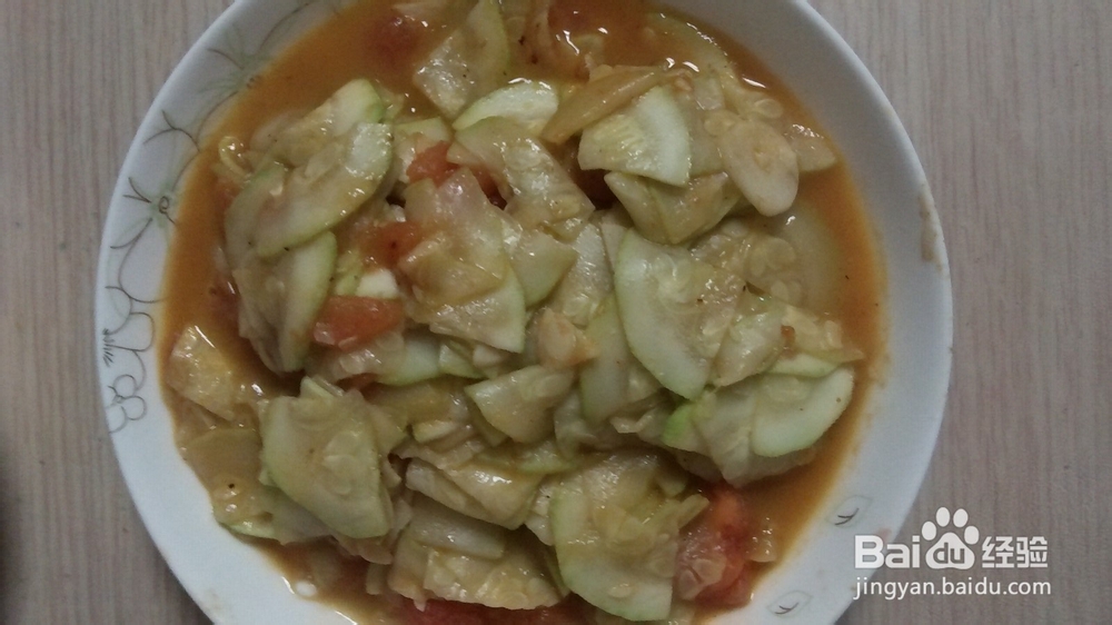 西红柿炒西葫芦,巧剥西红柿皮