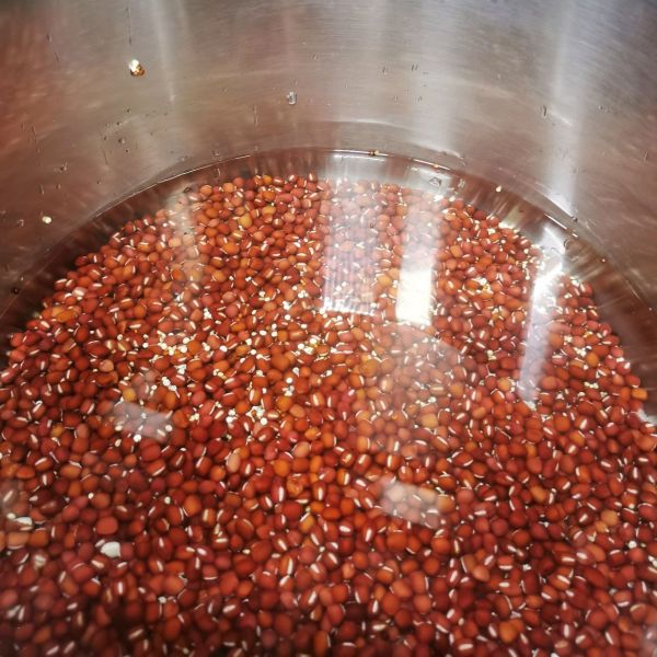 低糖果香红豆藜麦包子