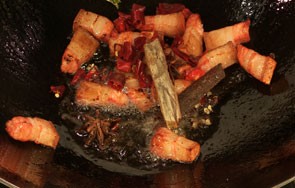 猪肉炖粉条的做法