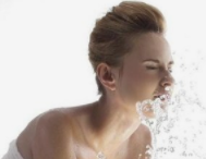 冬天温水洗脸有什么好处