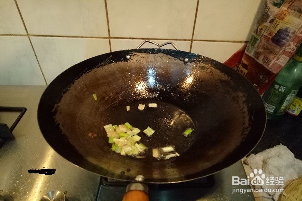 如何做下饭菜--酱香鸡翅
