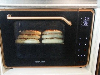 秘制剁椒培根面包怎么做?