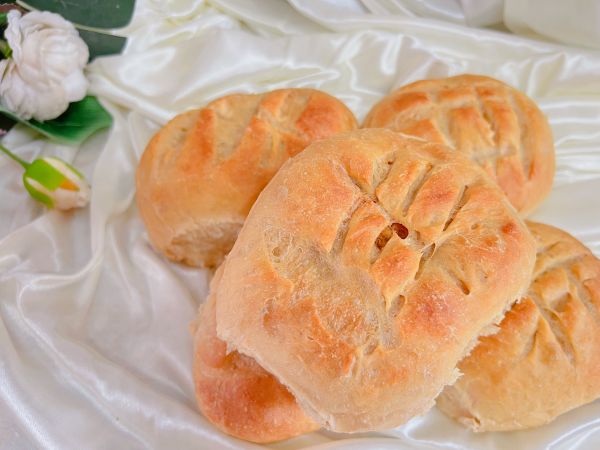 减脂必备肉松全麦大面包