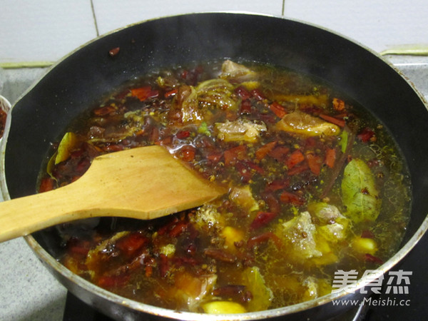 砂锅土豆炖柴鸡