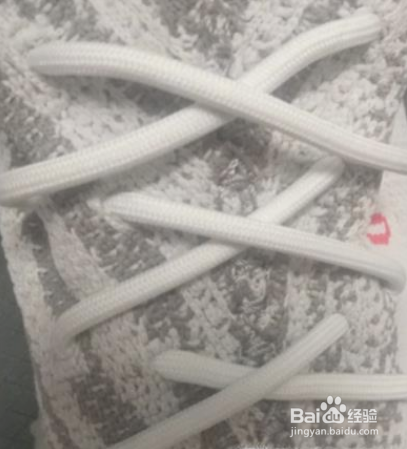 椰子鞋系鞋带的花样方法