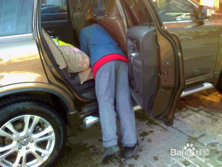 老年人怎样保养车