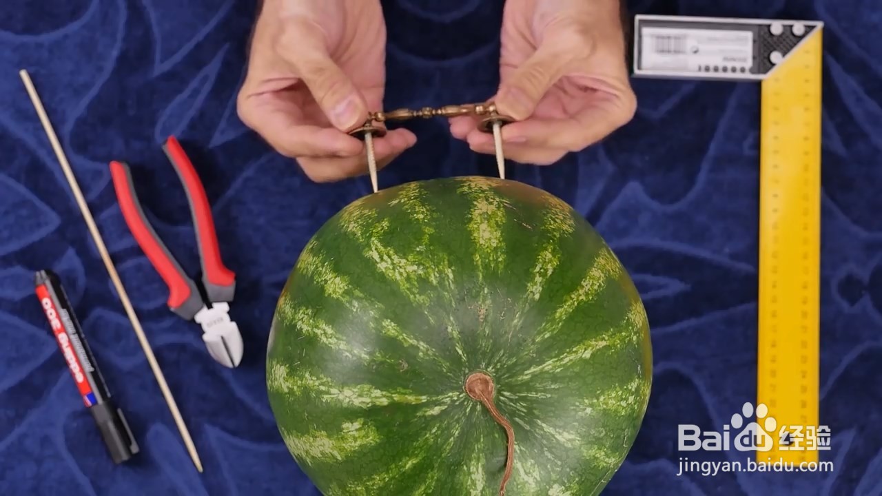 这个装饰物也太好看了，只需要用西瓜就能制作！