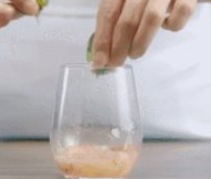 蜜桃莫吉托的做法
