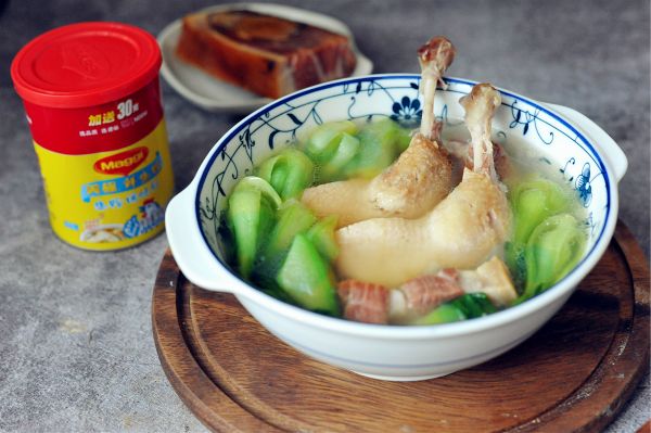 丝瓜火腿鸭汤煲