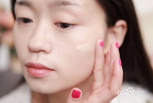 夏季油性皮肤怎么化妆？看我详细化妆步骤