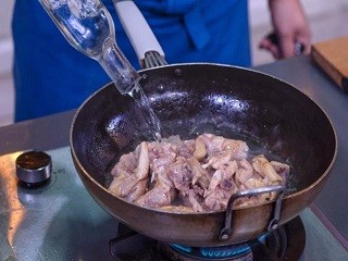 麻油鸡空心面线怎么做?