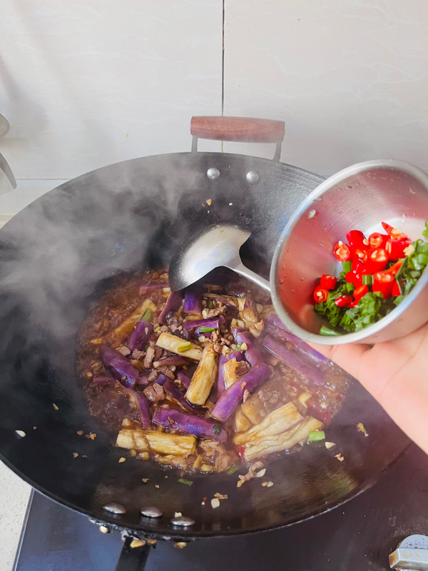 肉沫茄子盖浇饭