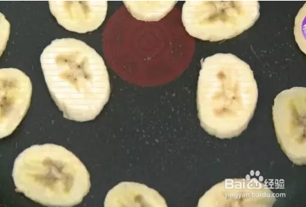 教你不用烤箱做酥脆香蕉片!