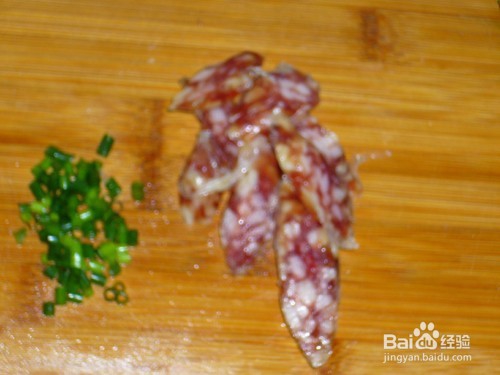自己做腊肠蒸饭