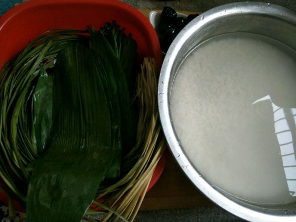 蜜枣粽和蛋黄粽