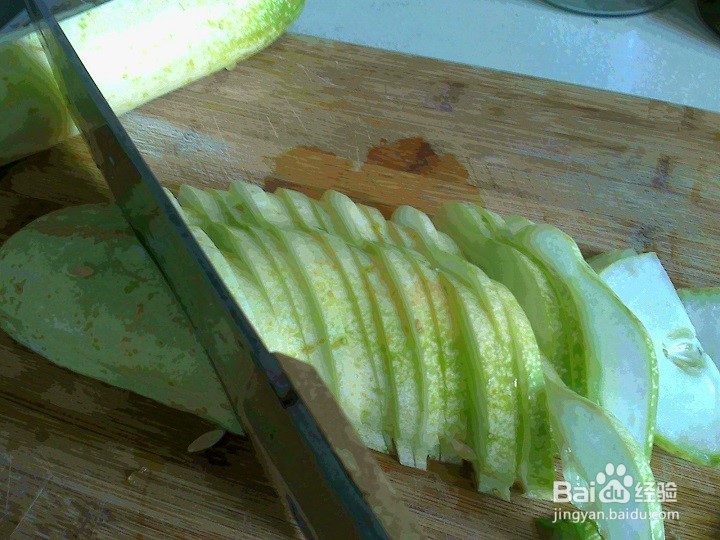 怎样用刀切出均匀的黄瓜片