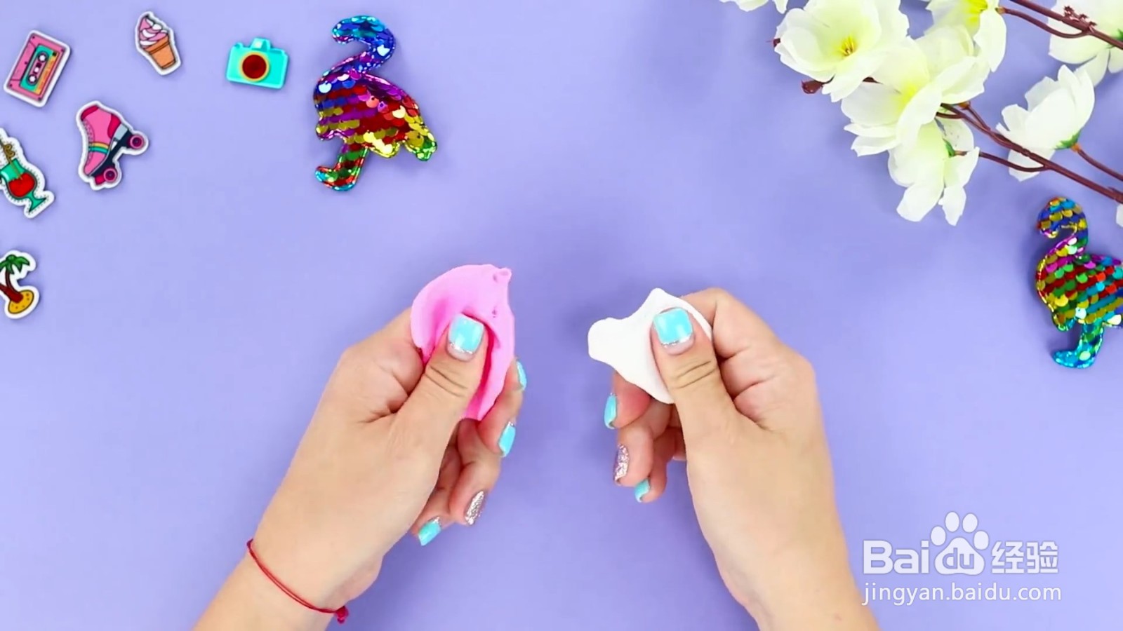 如何给惊喜娃娃制作漂亮的迷你相机?