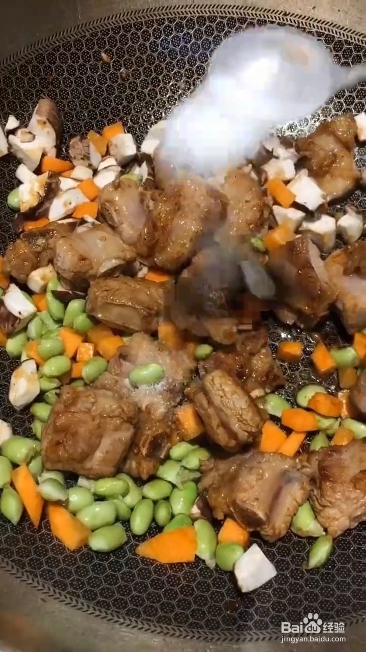 排骨焖饭如何自制才好吃?