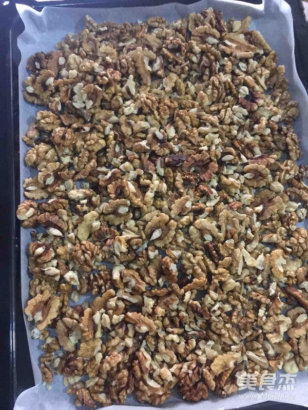琥珀核桃仁的做法