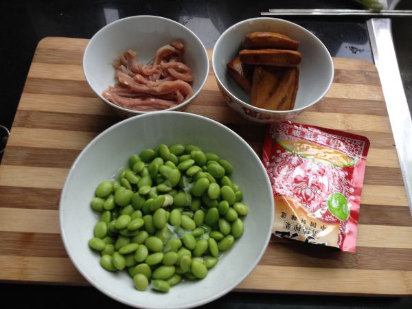 酱香榨菜肉丝毛豆