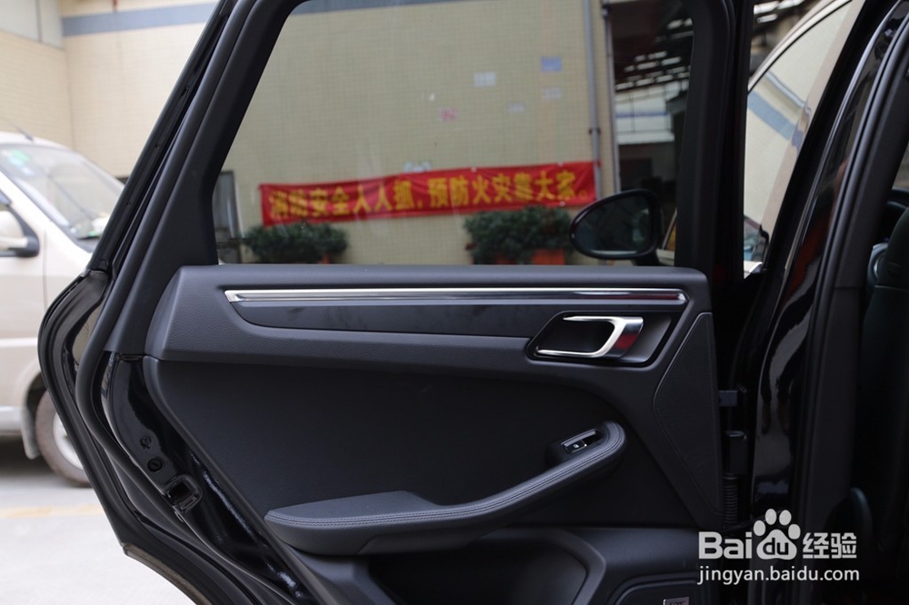 BFB改装：保时捷macan内饰碳纤维
