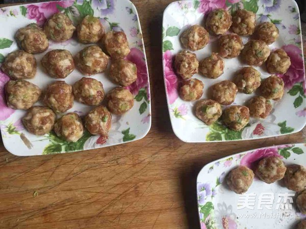 海味肉丸汤的做法