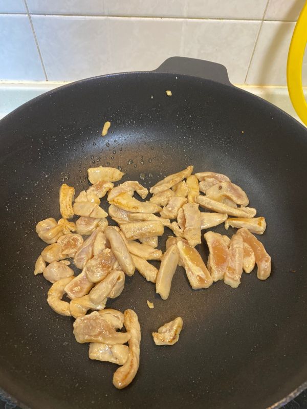 杏鲍菇炒鸡胸肉